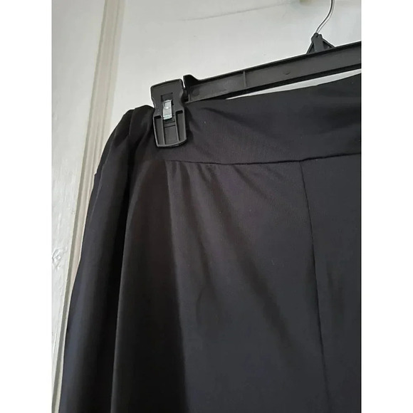 Shein Women’s size x-large black shorts - Picture 3 of 6